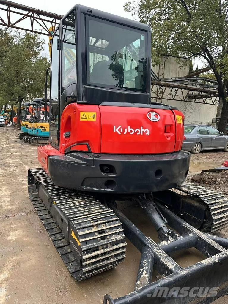 Kubota 155 Pásové rýpadlá