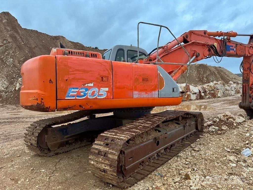 Fiat KOBELCO E305 Špeciálne bagre