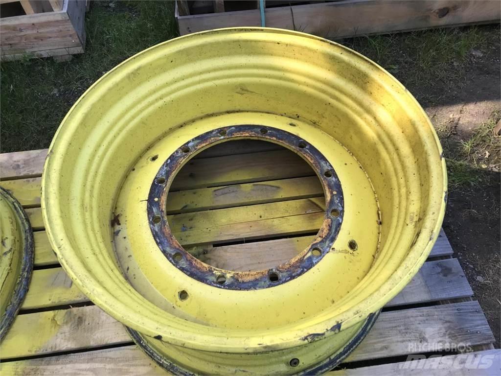John Deere 18x34 Pneumatiky, kolesá a ráfiky
