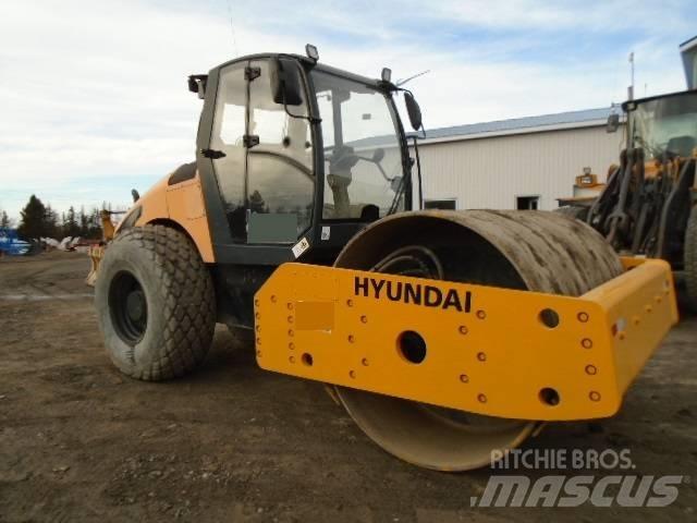 Hyundai HR 120 C-9 Ťahačové valce
