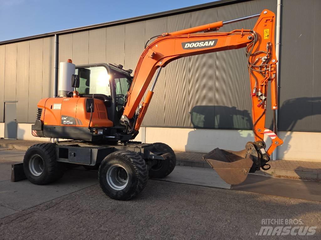 Doosan DX 55 W Kolesové rýpadlá