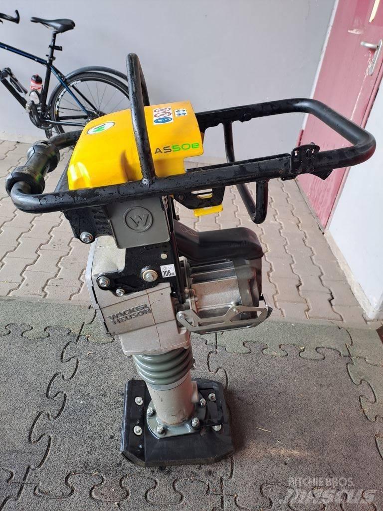 Wacker Neuson AS50e Vibračné zhutňovače