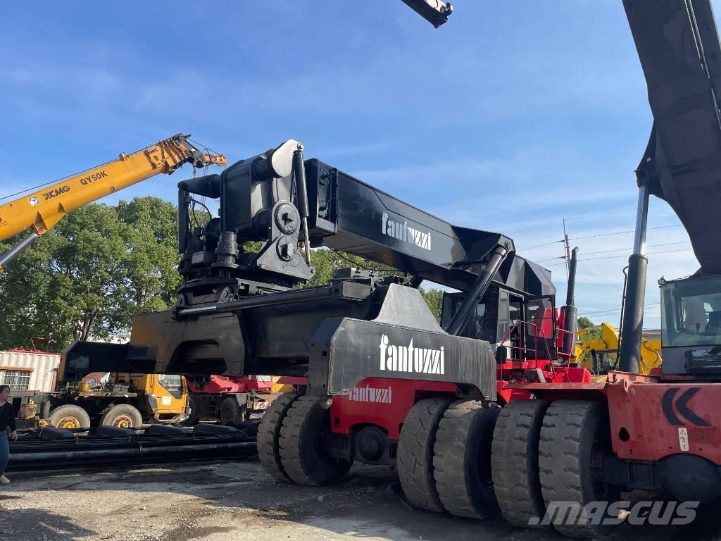 Fantuzzi CS 45 KM Prekladače kontajnerov