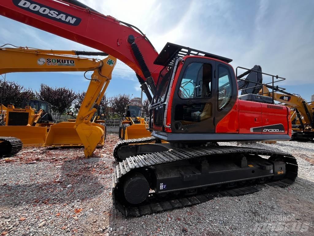 Doosan DX 300 LC-9C Pásové rýpadlá