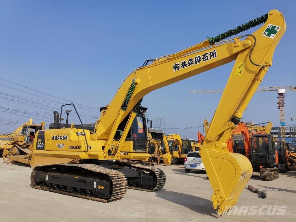 Komatsu PC 200-8N1 Pásové rýpadlá