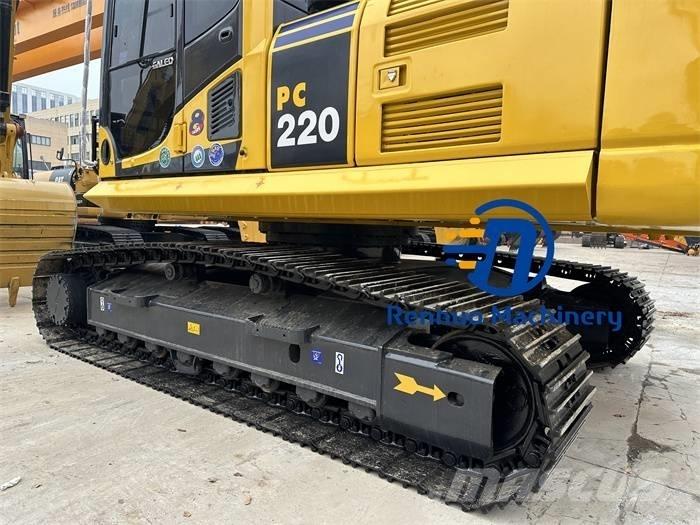 Komatsu PC 220-8 Pásové rýpadlá