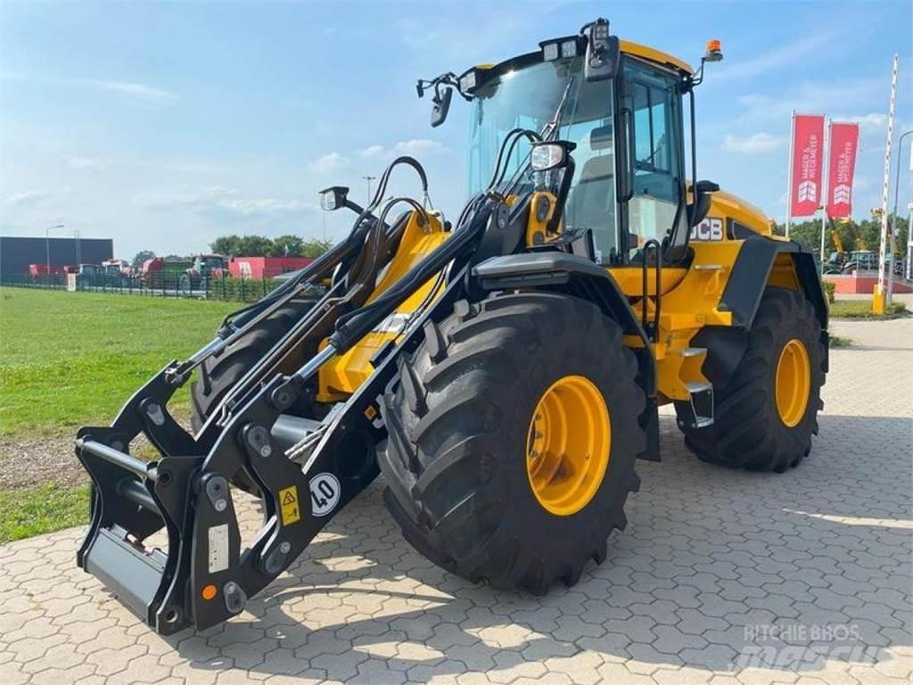 JCB 427 AGRI Kolesové nakladače