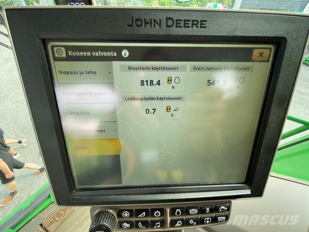 John Deere S760i Kombinované zberacie stroje