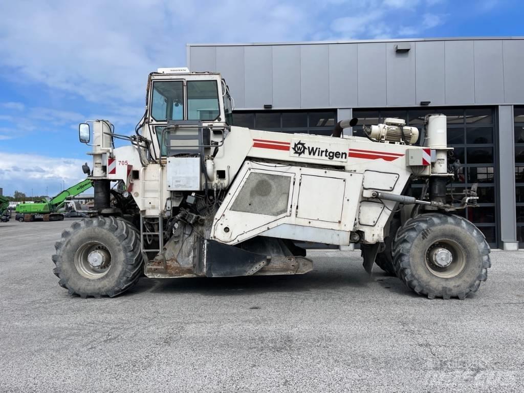 Wirtgen WR2500 Recyklovače asfaltu