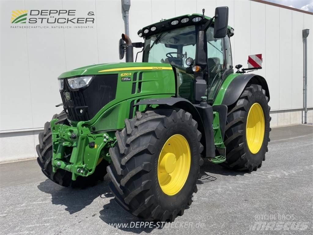John Deere 6250R Traktory
