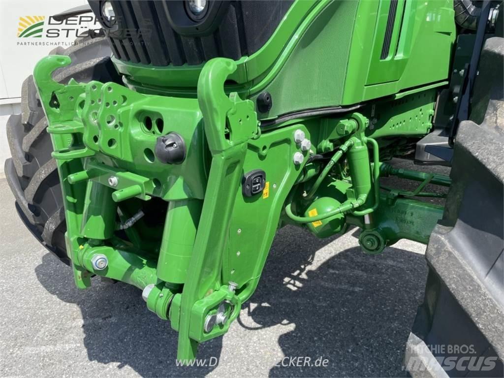 John Deere 6250R Traktory