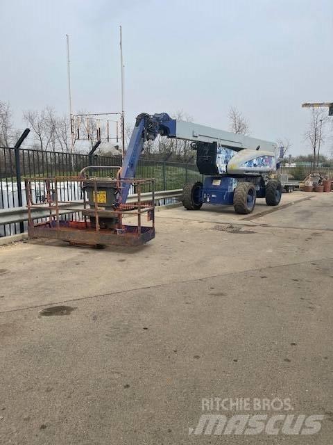 JLG 1250 AJP Kĺbové plošiny