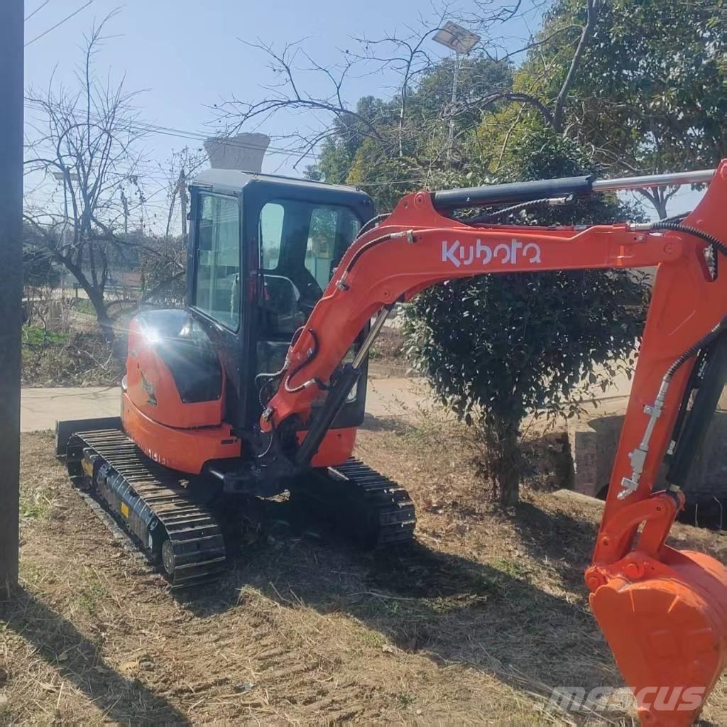 Kubota U 35 Pásové rýpadlá