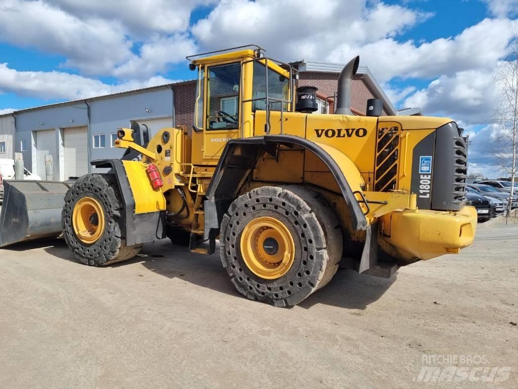 Volvo L 180 E Kolesové nakladače