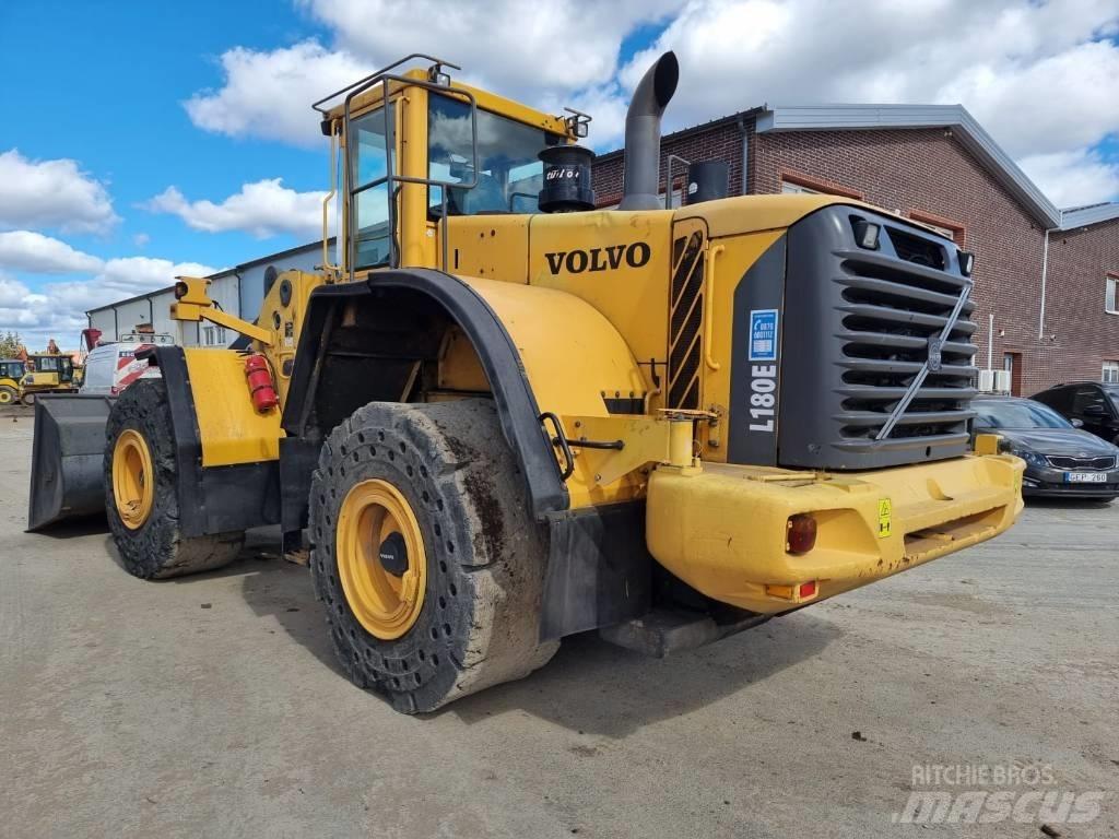 Volvo L 180 E Kolesové nakladače