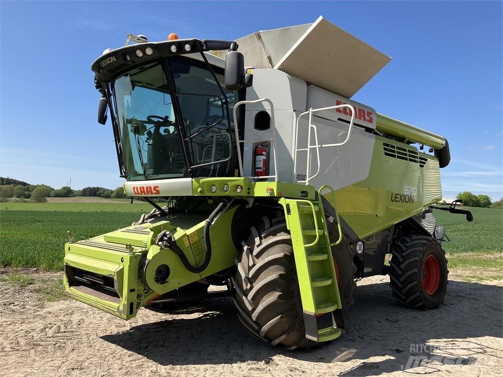 CLAAS Lexion 670 Kombinované zberacie stroje
