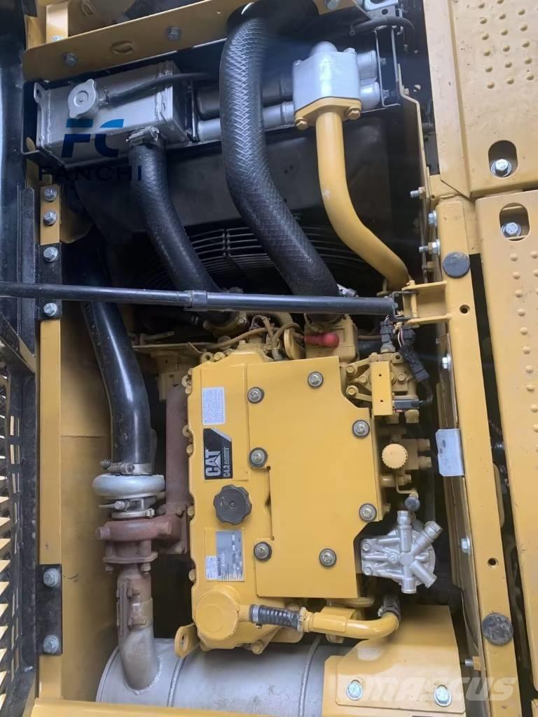 CAT 312 D Pásové rýpadlá