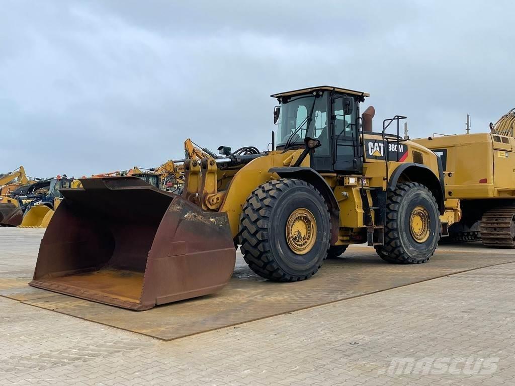 CAT 980M Kolesové nakladače