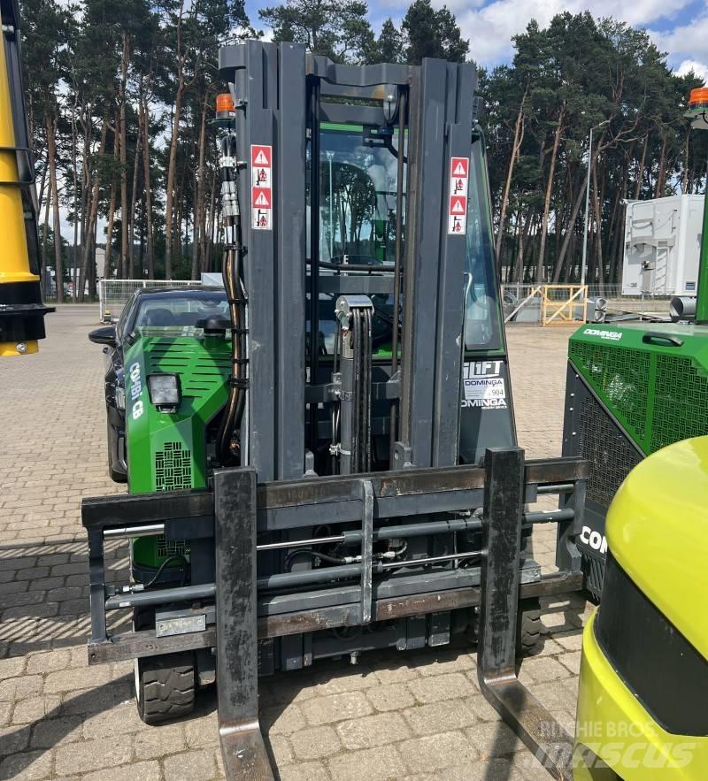 Combilift CB2500 4 cestné vysokozdvižné vozíky