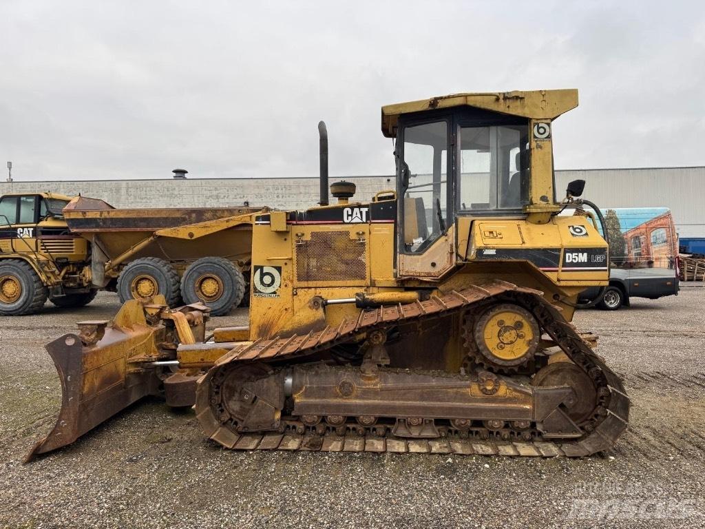 CAT D 5 M LGP Pásové dozéry