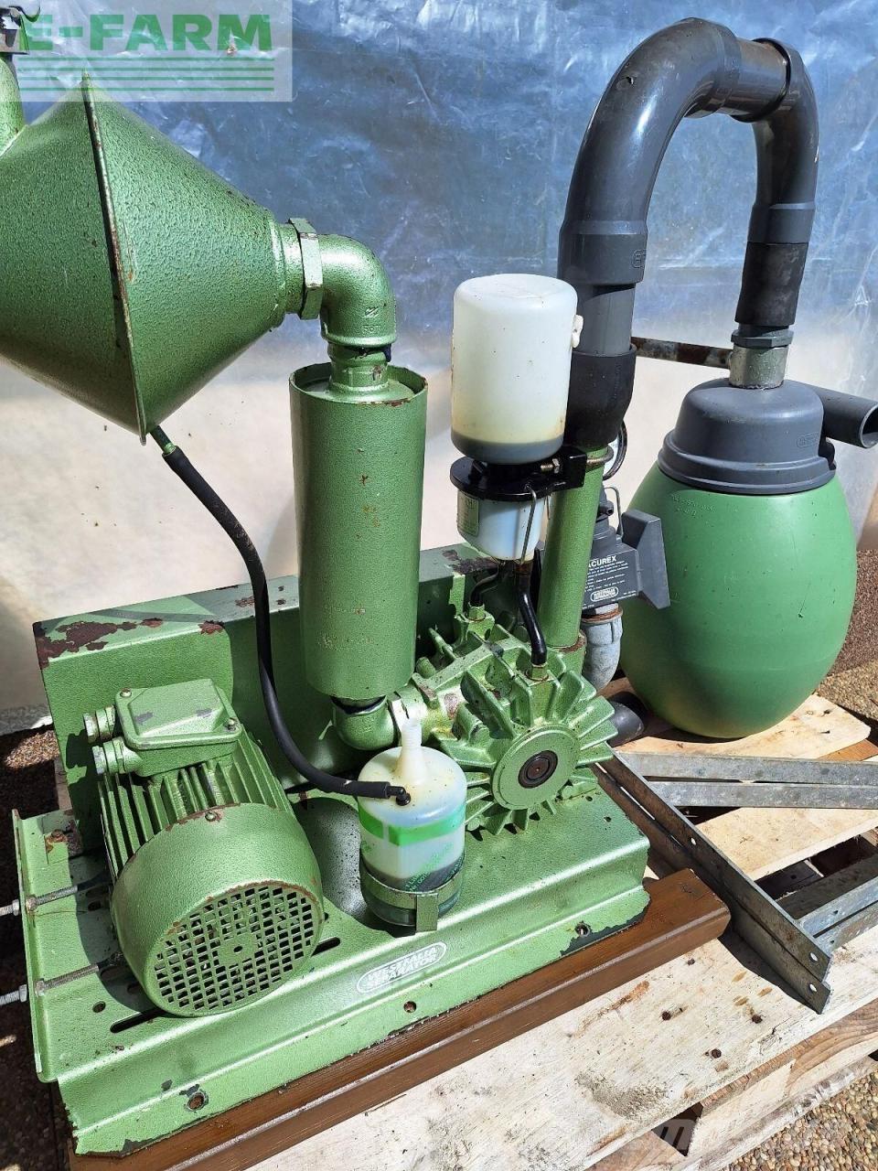 New Holland td5.85 Traktory