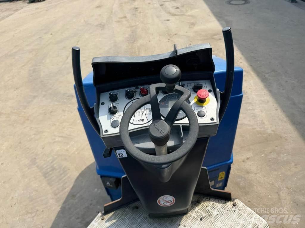 Bomag BW 100 AD-5 Tandemové valce