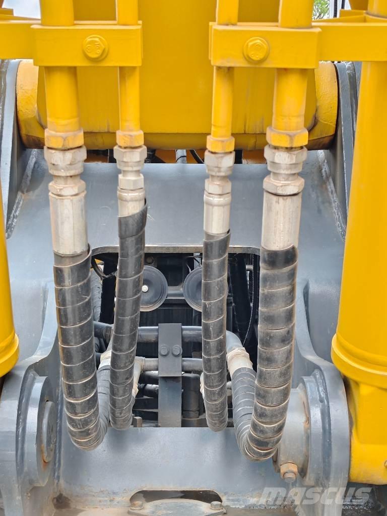 Kobelco SK 200 D Pásové rýpadlá