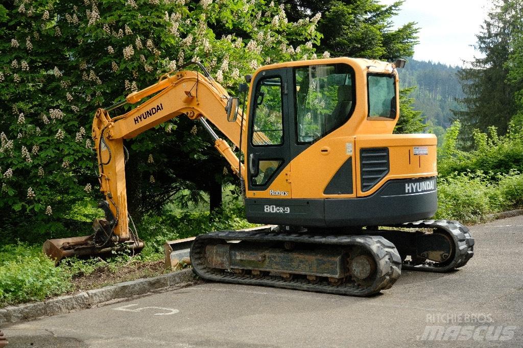Hyundai R80CR-9 Midi rýpadlá 7 t - 12 t