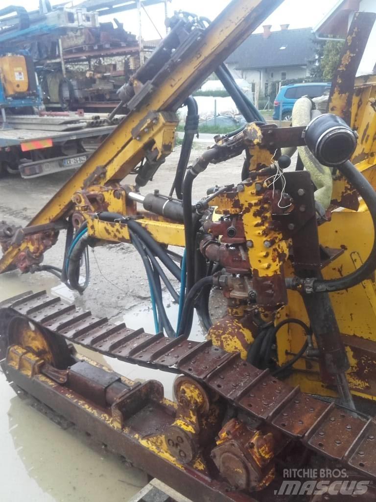 Atlas Copco ROC 301 Povrchové vrtné súpravy