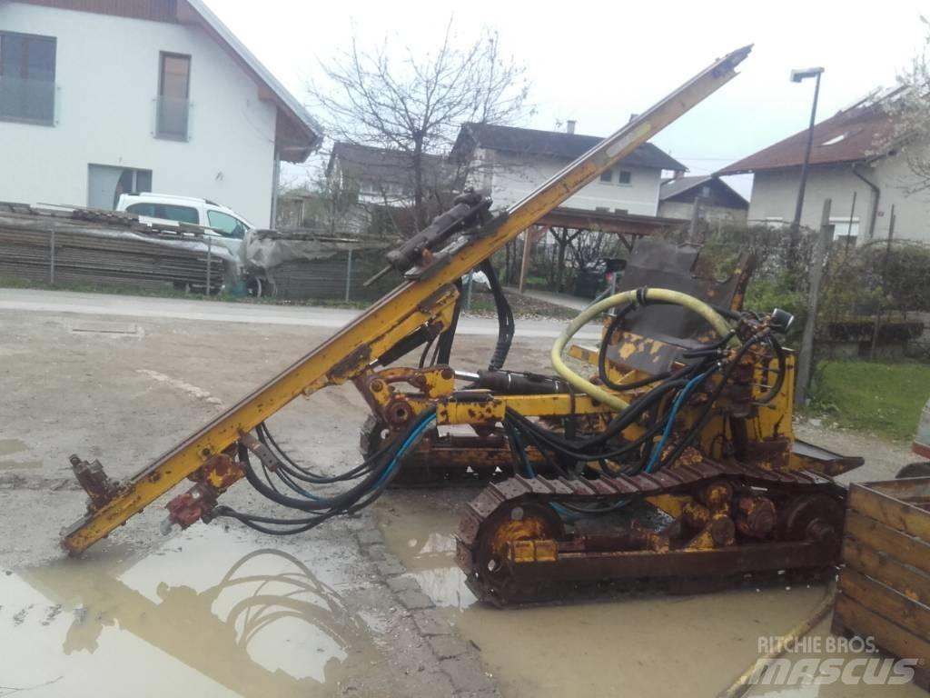 Atlas Copco ROC 301 Povrchové vrtné súpravy