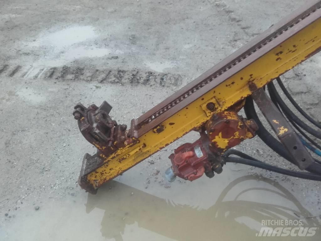 Atlas Copco ROC 301 Povrchové vrtné súpravy