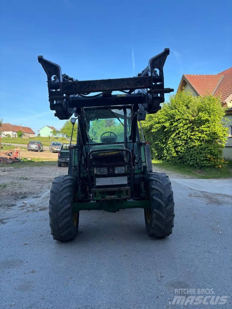 John Deere 6200 Traktory