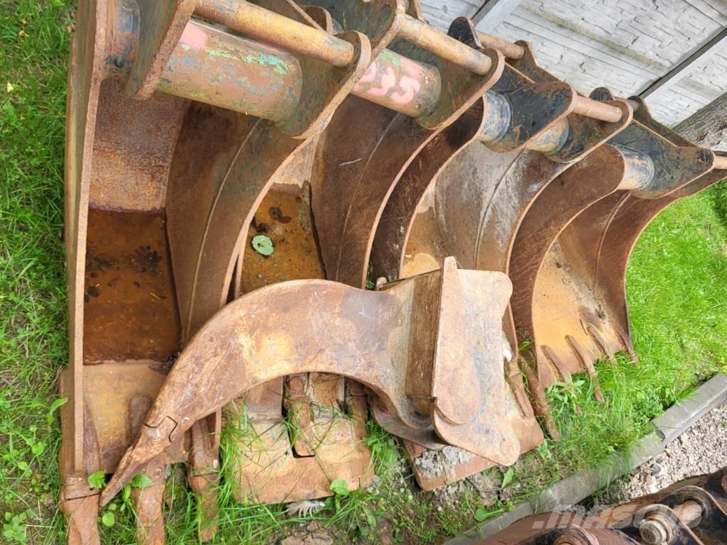 Komatsu PW110 Kolesové rýpadlá