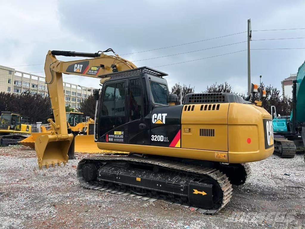 CAT 320D2L Pásové rýpadlá