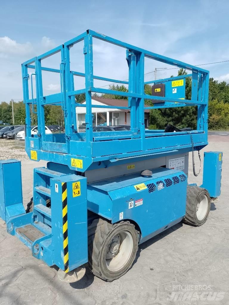 Genie GS 3268 RT Nožnicové zdvíhacie plošiny