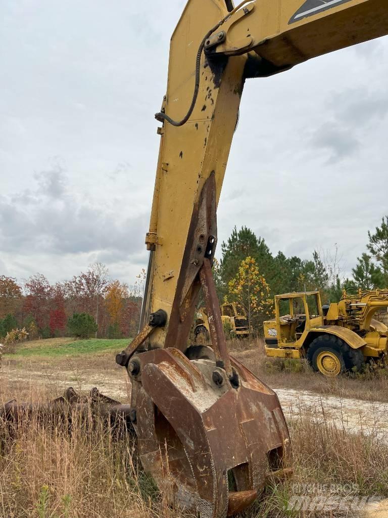 CAT 325 CL Pásové rýpadlá