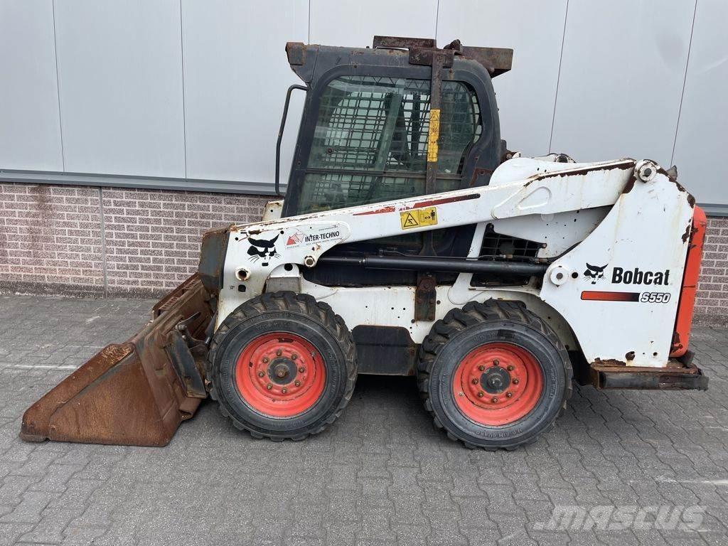 Bobcat S550 Šmykom riadené nakladače