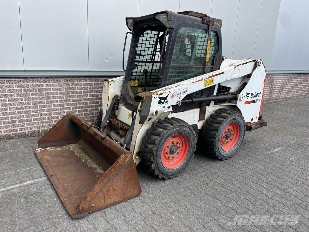 Bobcat S550 Šmykom riadené nakladače