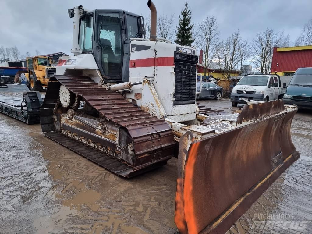 CAT D 6 N LGP Pásové dozéry