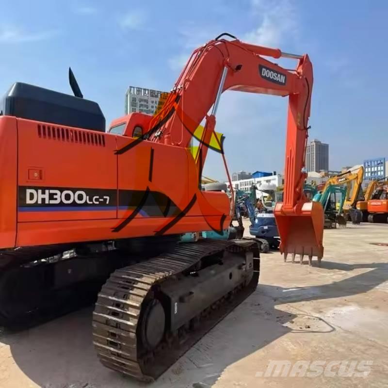 Doosan DH 300 LC-7 Pásové rýpadlá