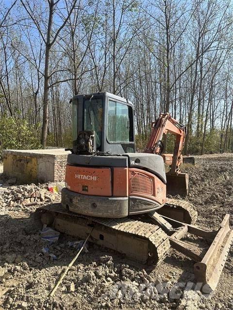 Hitachi ZX50 Pásové rýpadlá