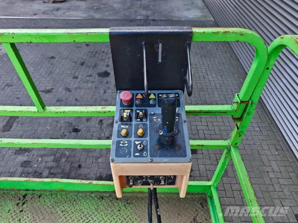 JLG 33 RTS Nožnicové zdvíhacie plošiny