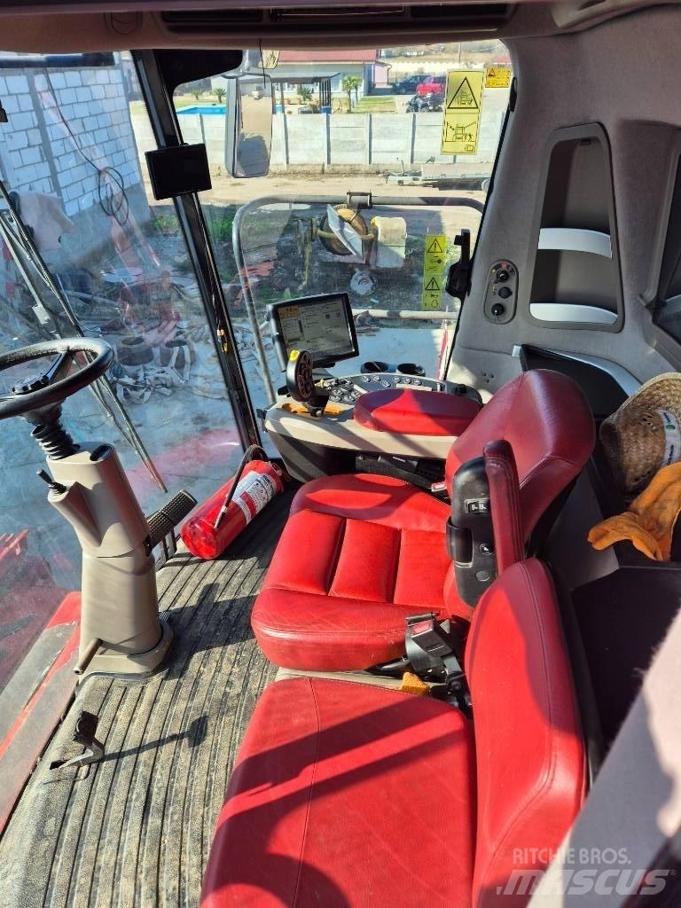 Case IH 9230 Kombinované zberacie stroje