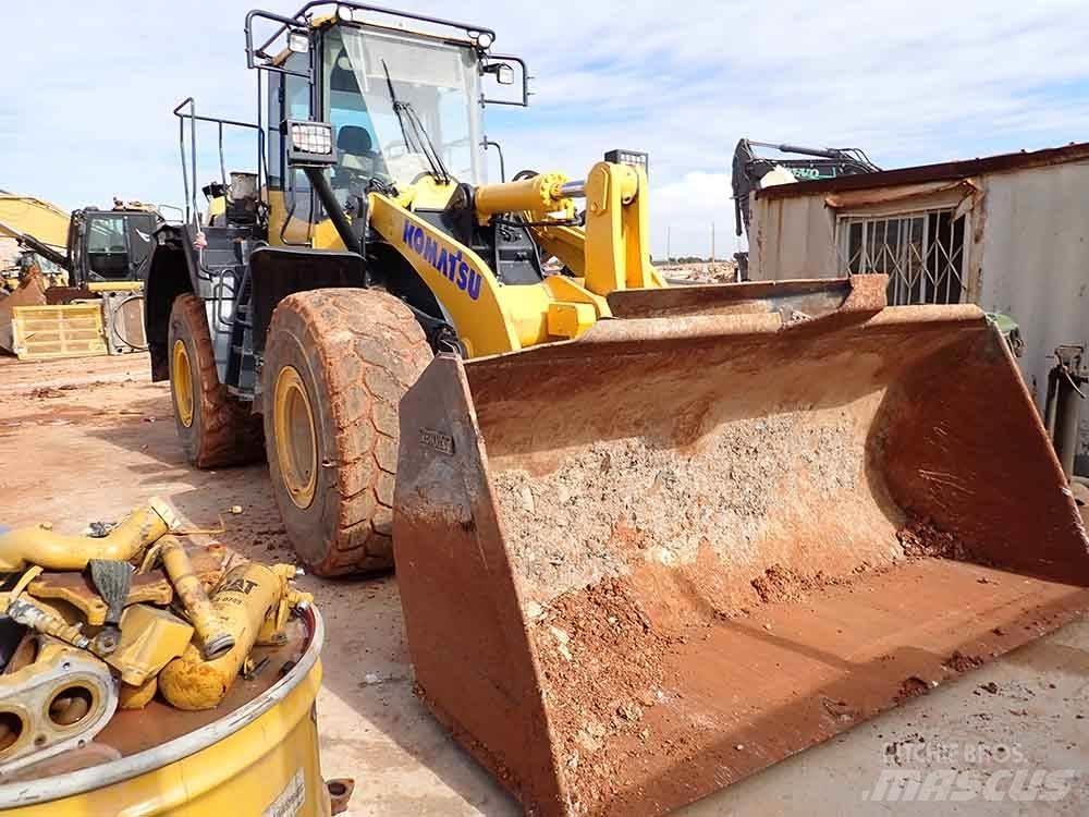 Komatsu WA380-8 Kolesové nakladače