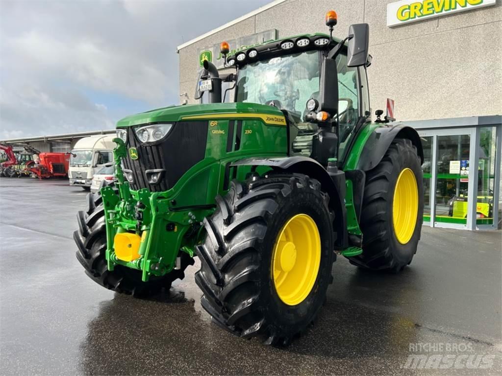 John Deere 6R230 Traktory
