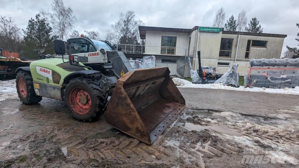 JCB TM 300 Teleskopické manipulátory