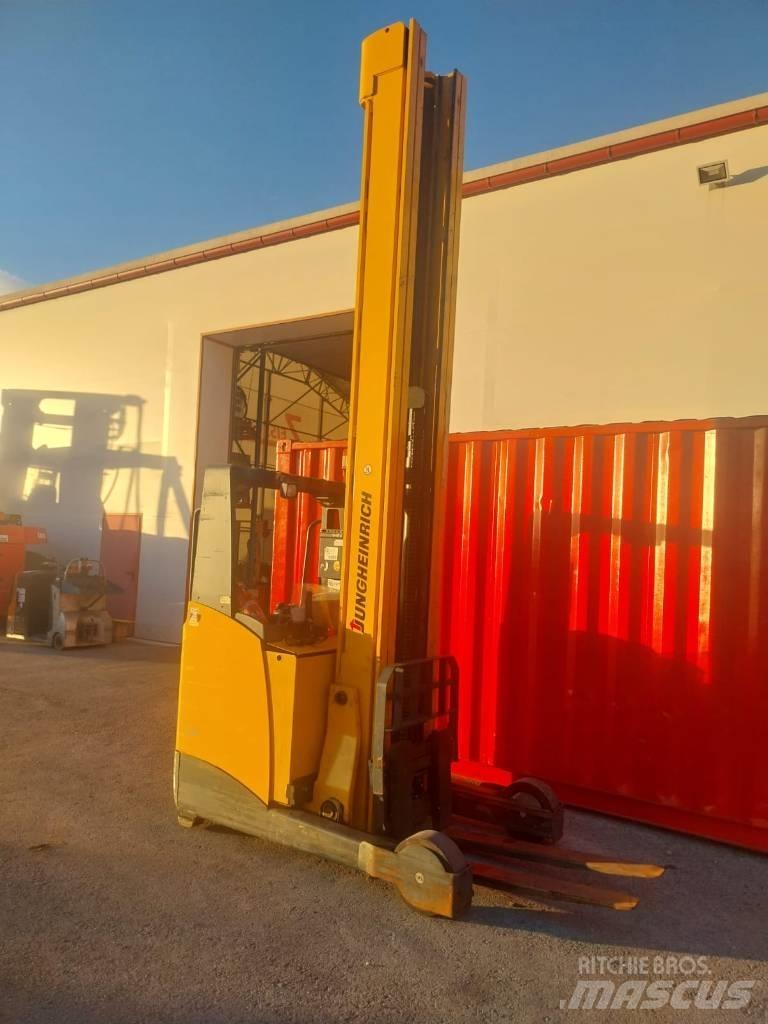 Jungheinrich ETV 325 Retraky