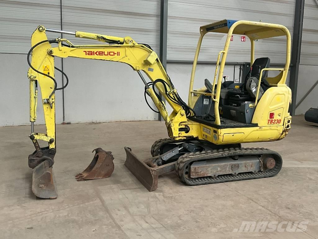 Takeuchi TB 230 Mini rýpadlá < 7t