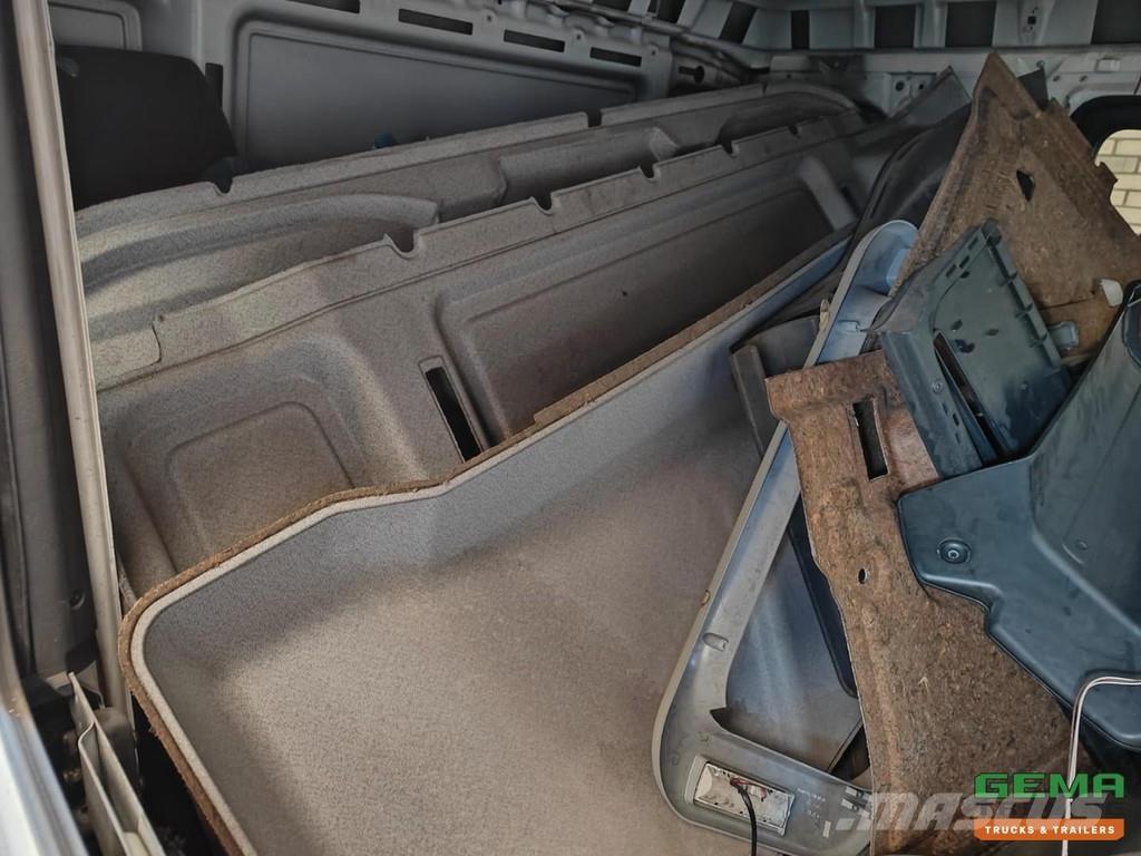 MAN TGA Cabine Kabíny a interiér