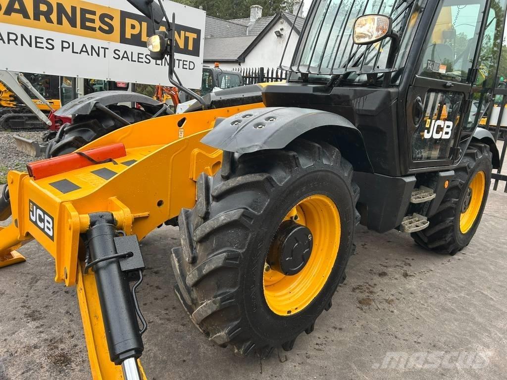 JCB 535-140 Hiviz Teleskopické manipulátory